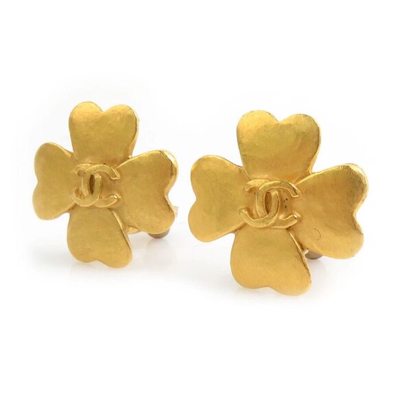 Auth CHANEL Vintage CC Logo Clip on Earrings Gold Metal - Picture 1 of 8